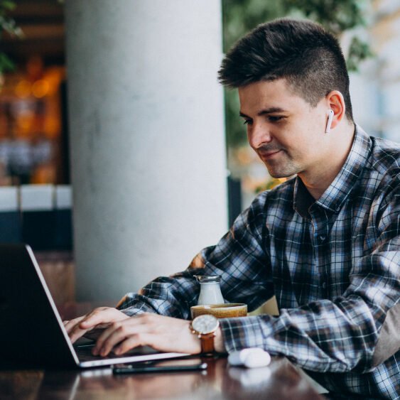 using bulk whatsapp marketing software for finance